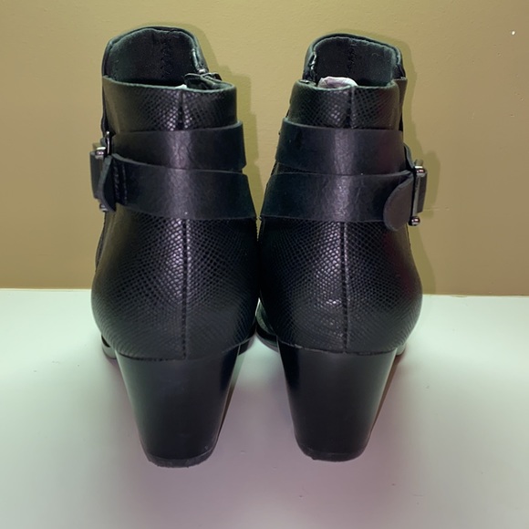 Bare Traps black ankle boot - Picture 4 of 11